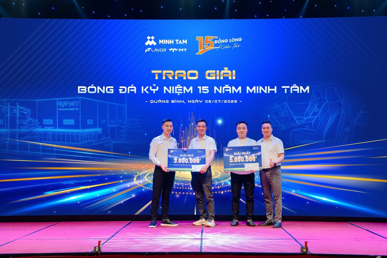 Trao giải Nhất, Nhì Giải bóng đá kỷ niệm 15 năm Minh Tâm