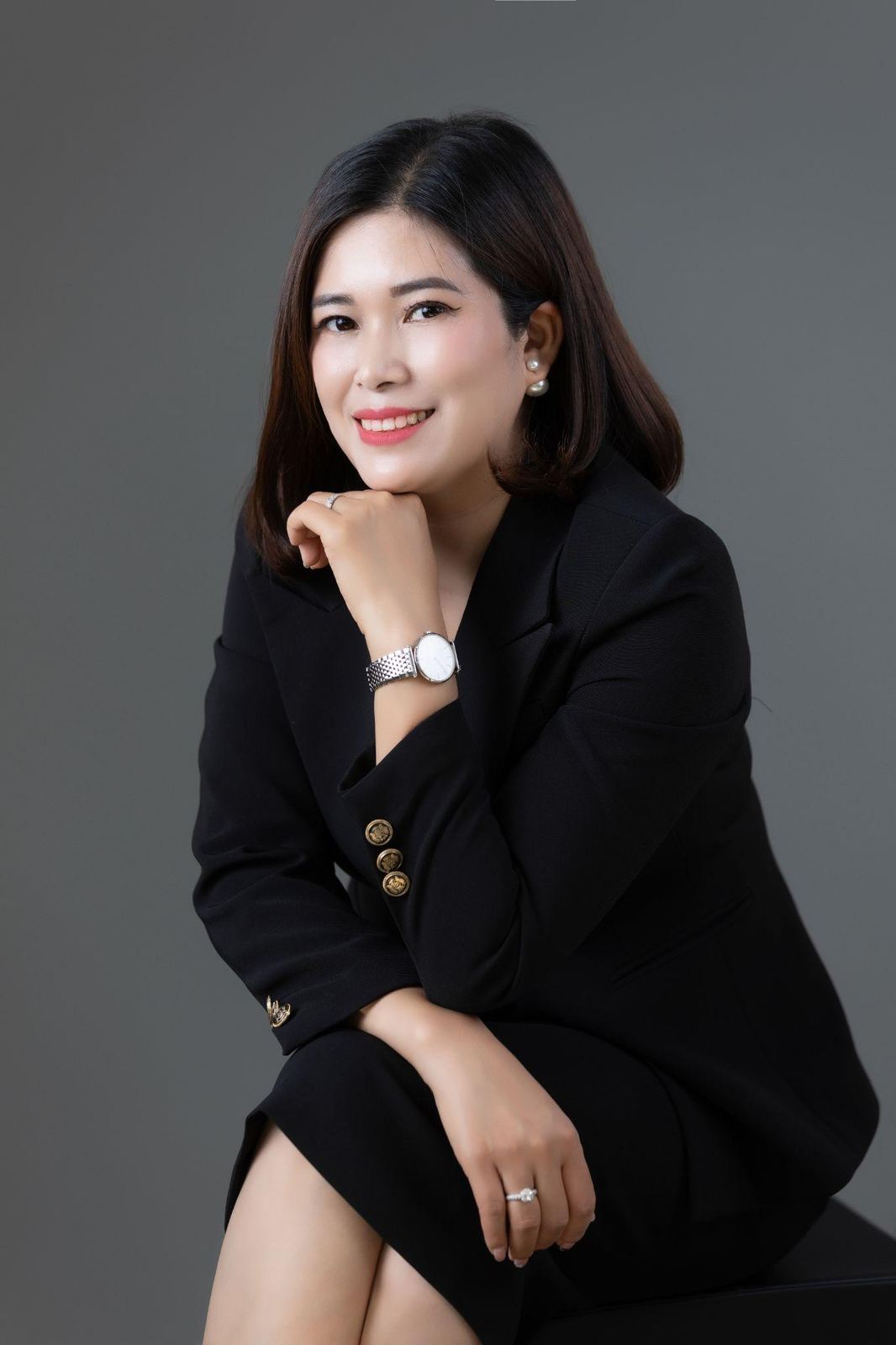 Bà. Phí Thị Thúy Lan